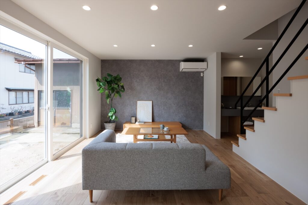 家を建てるならどこに相談すべき？おすすめの相談先や準備しておきたいこと、注意点まで解説
