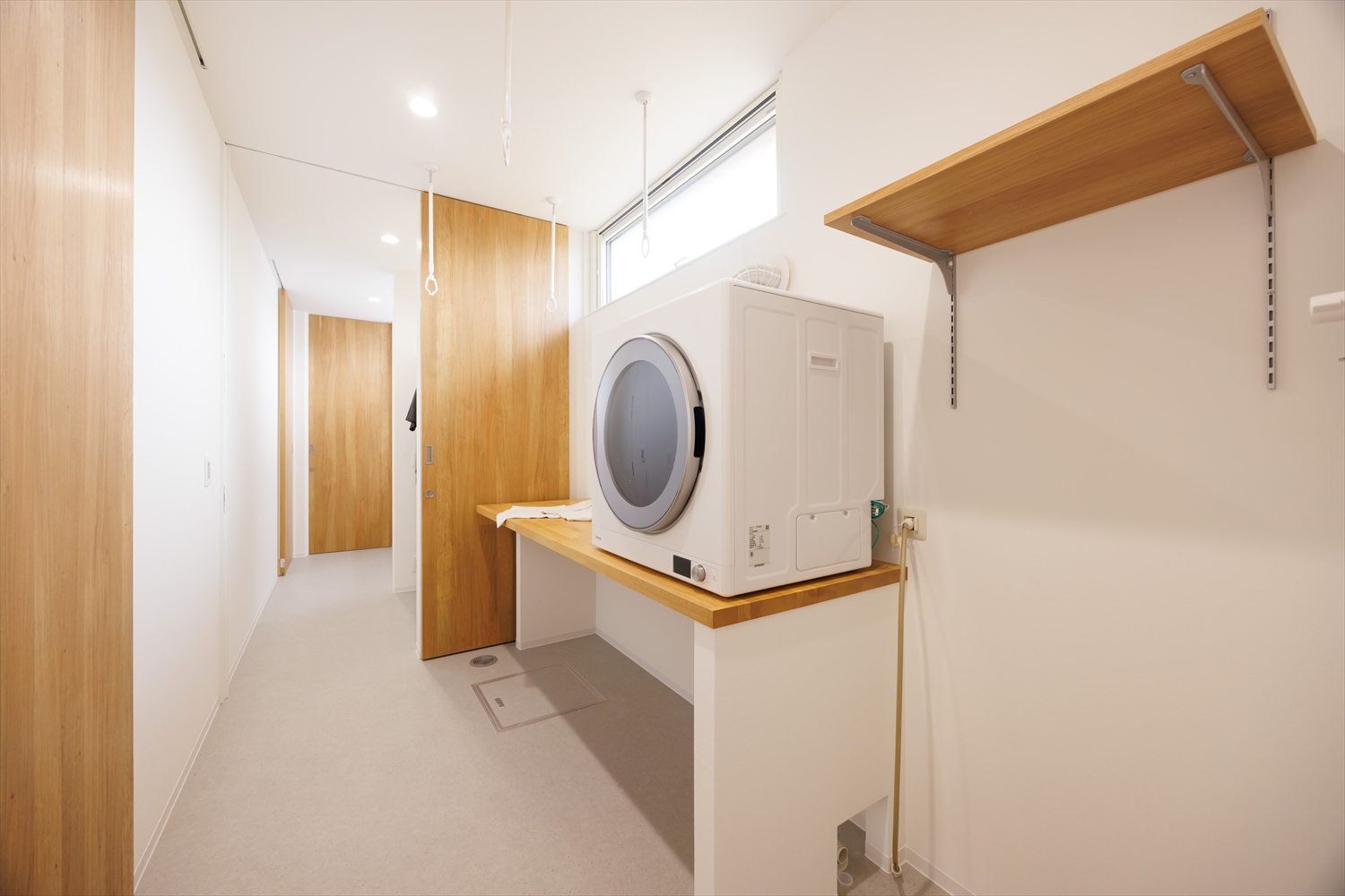 勾配天井と大窓で、開放感たっぷりの平屋の住まい｜福井県福井市注文住宅