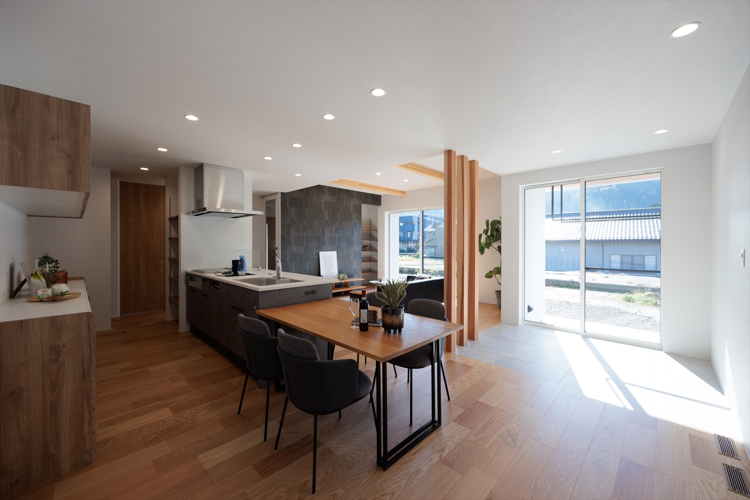 平屋で紡ぐ、家族の時間と効率的な暮らしのカタチ｜福井県大野市注文住宅