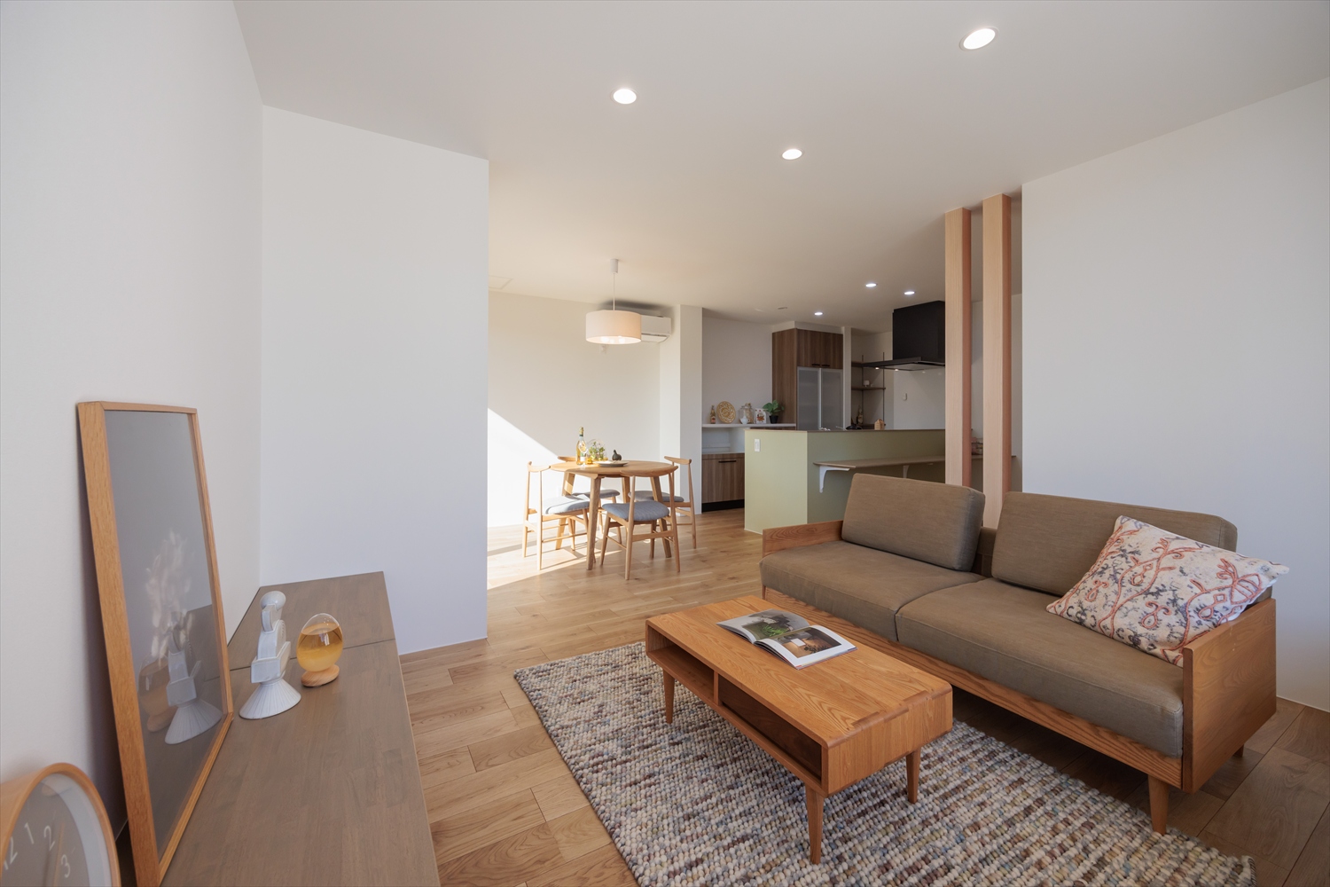 家族が集まる“陽だまりの小上がり”がある住まい｜福井県坂井市注文住宅