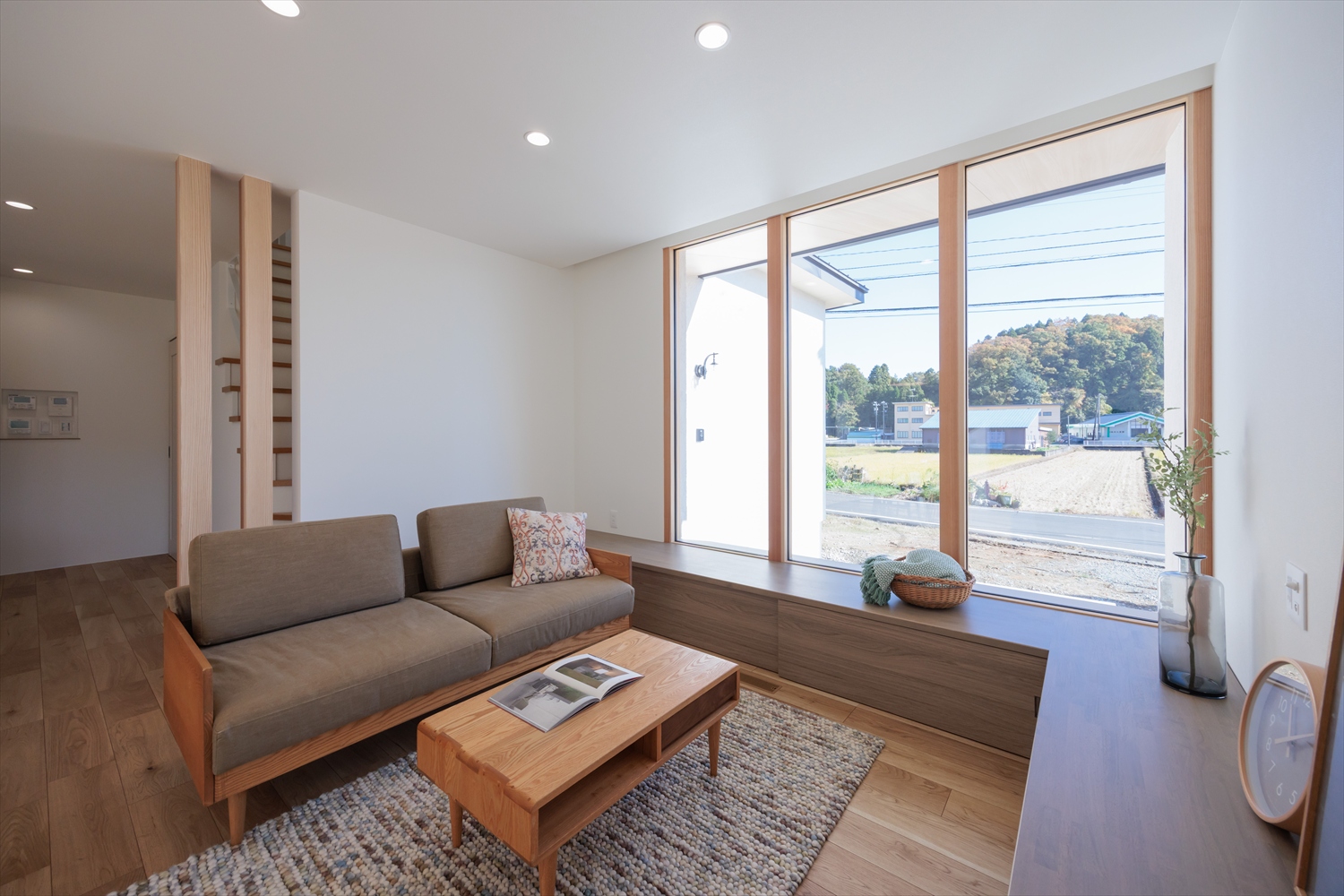 家族が集まる“陽だまりの小上がり”がある住まい｜福井県坂井市注文住宅