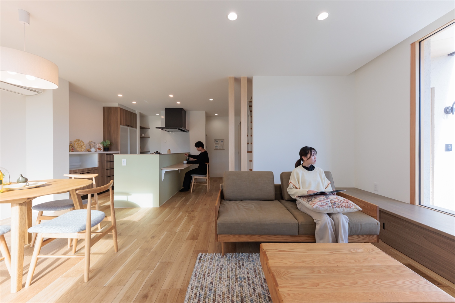 家族が集まる“陽だまりの小上がり”がある住まい｜福井県坂井市注文住宅