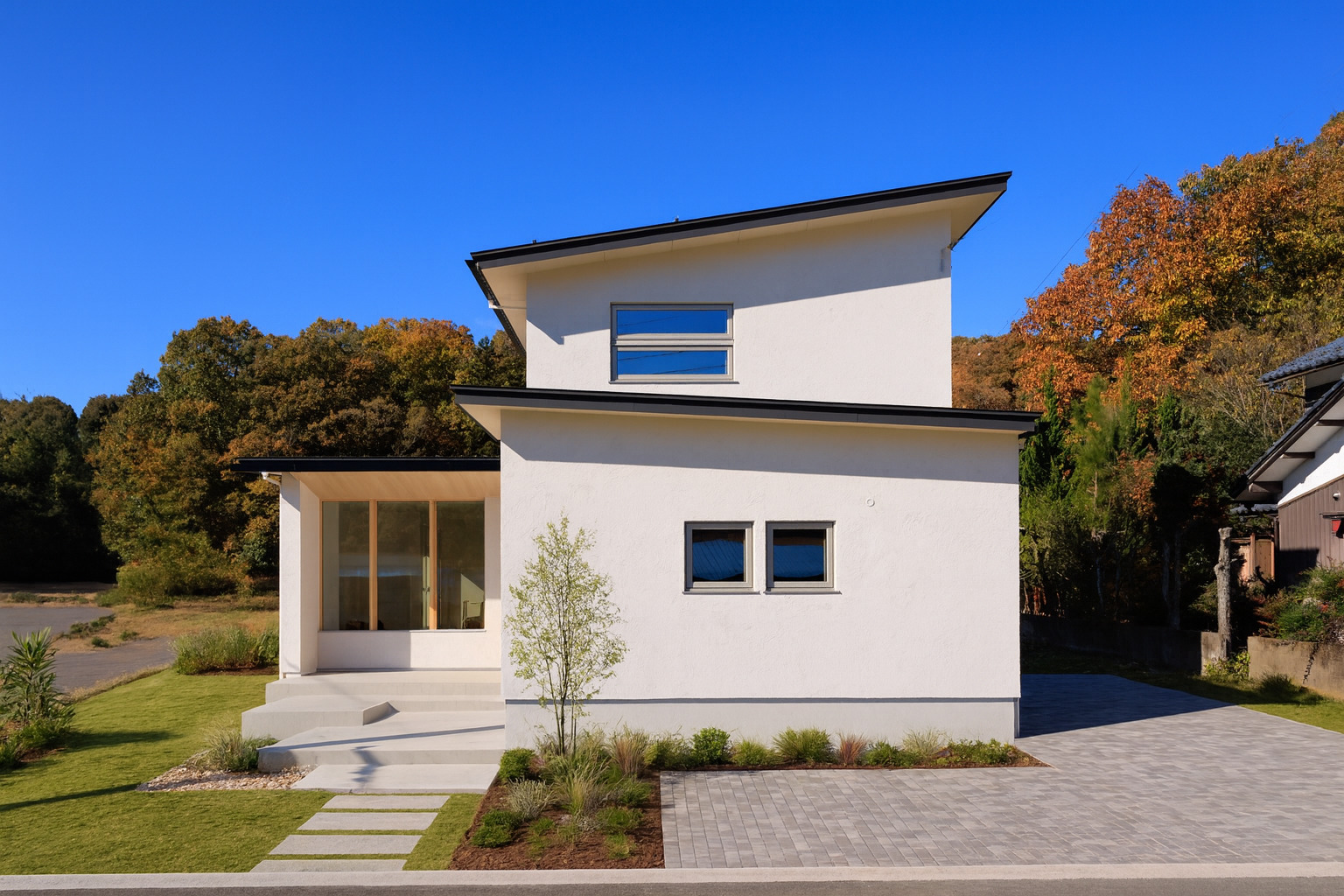 家族が集まる“陽だまりの小上がり”がある住まい｜福井県坂井市注文住宅