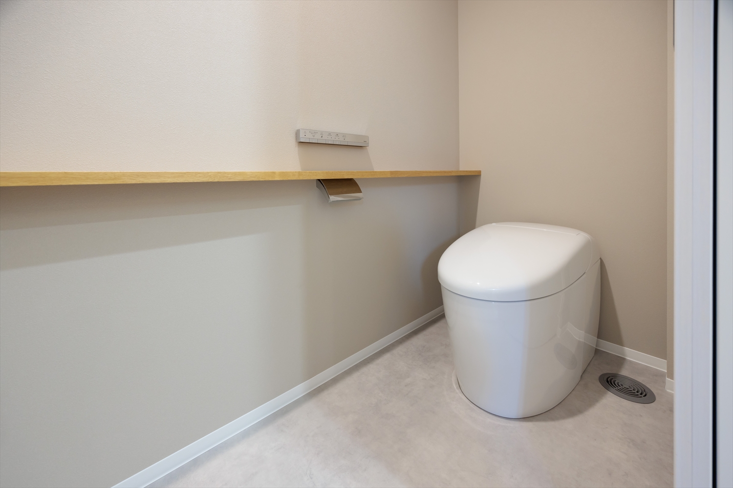 平屋ガレージハウス　プライバシーと開放感を両立する間取り設計｜福井県鯖江市注文住宅