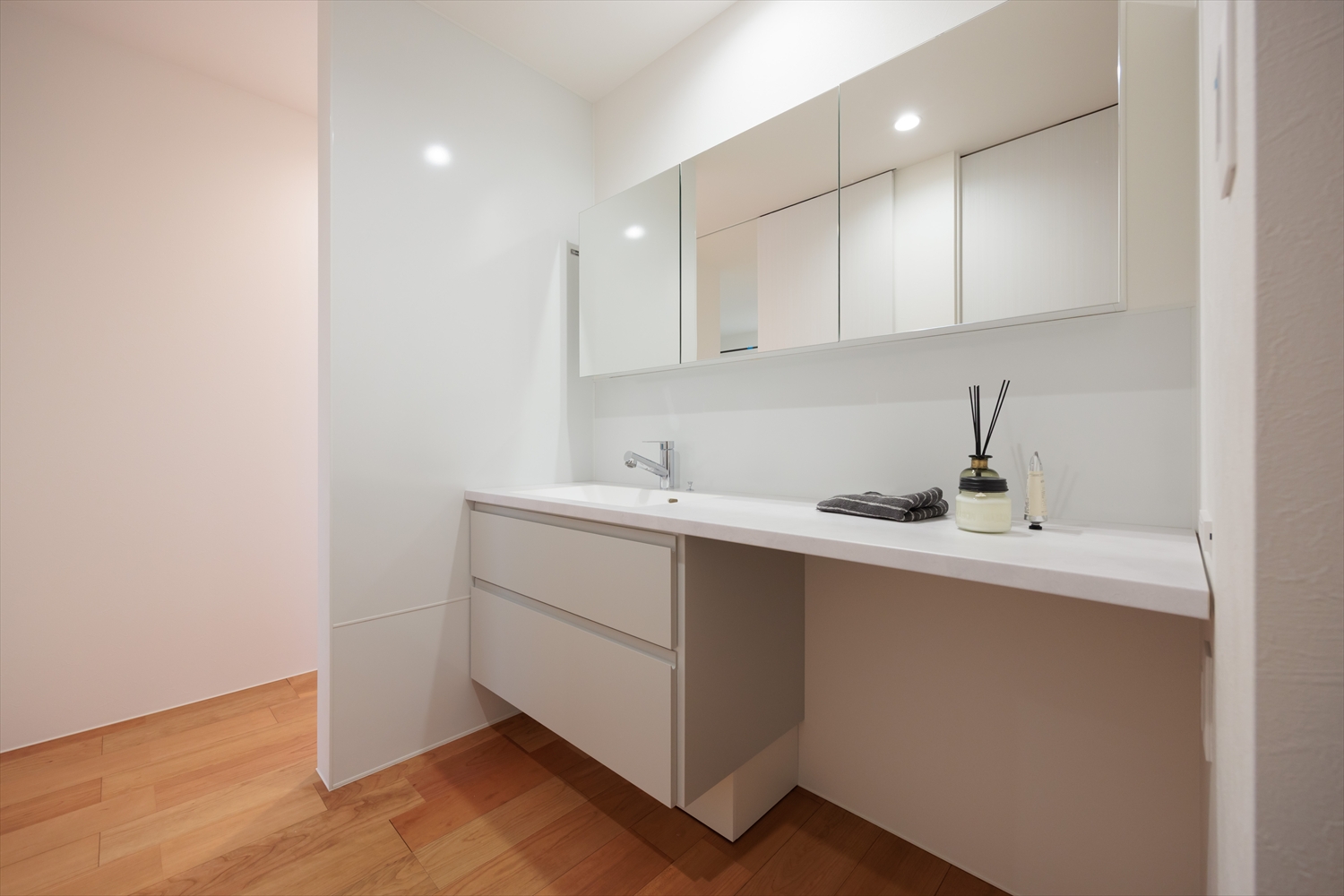 平屋ガレージハウス　プライバシーと開放感を両立する間取り設計｜福井県鯖江市注文住宅