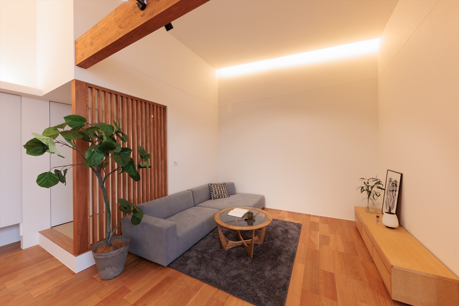 平屋ガレージハウス　プライバシーと開放感を両立する間取り設計｜福井県鯖江市注文住宅