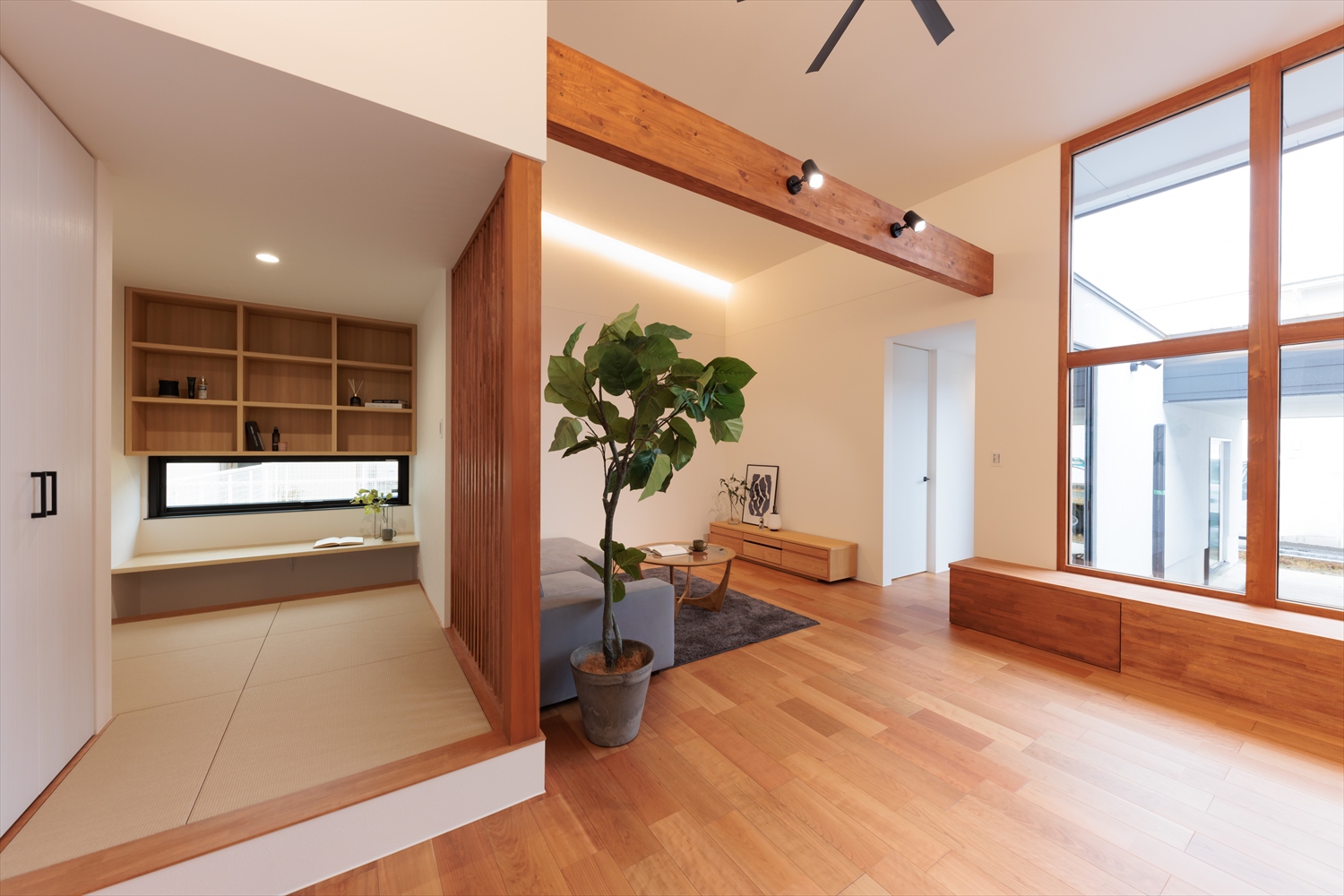 平屋ガレージハウス　プライバシーと開放感を両立する間取り設計｜福井県鯖江市注文住宅