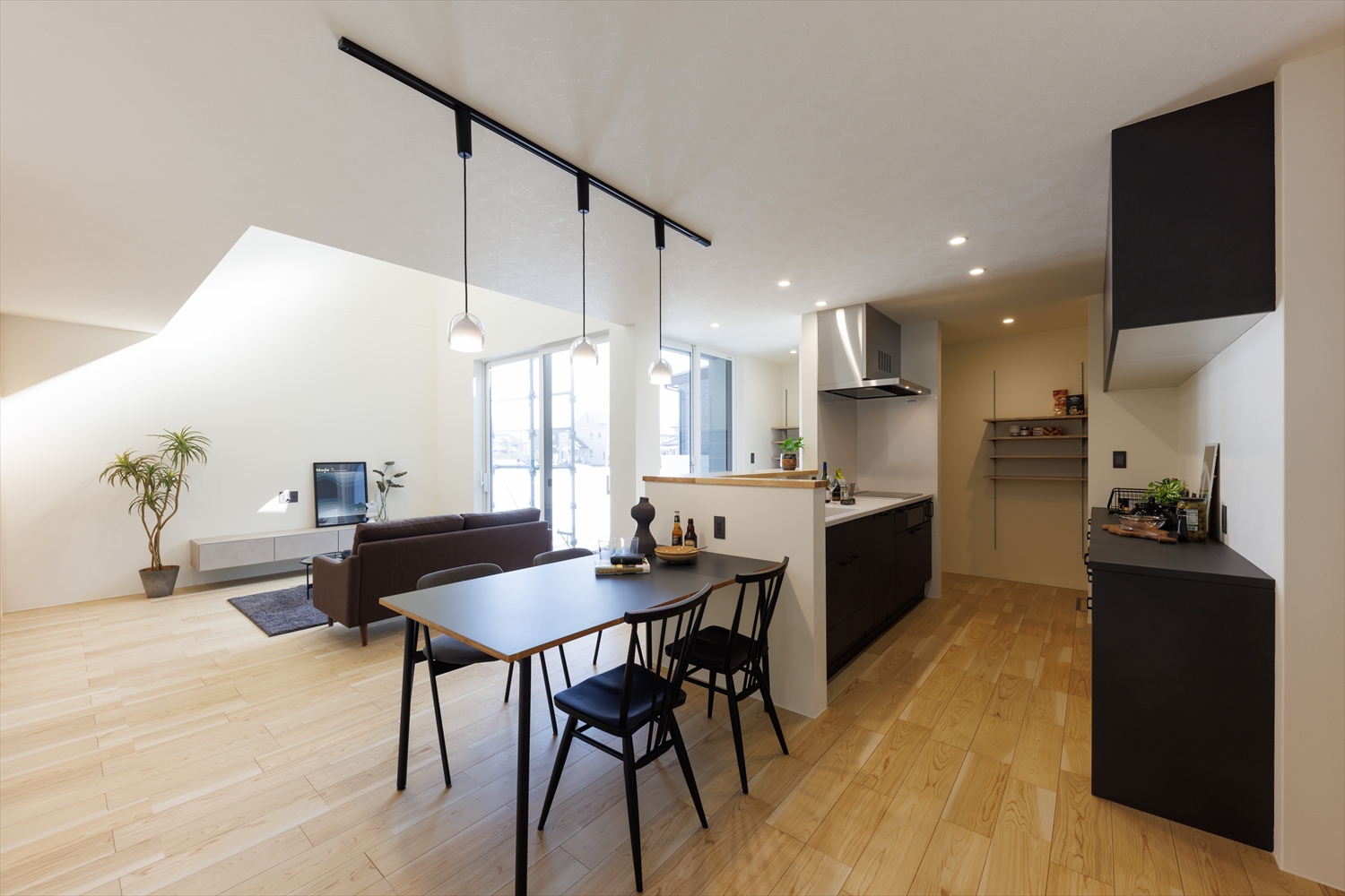 ジャパンディのやさしさの中に、遊び心を。｜福井県坂井市注文住宅