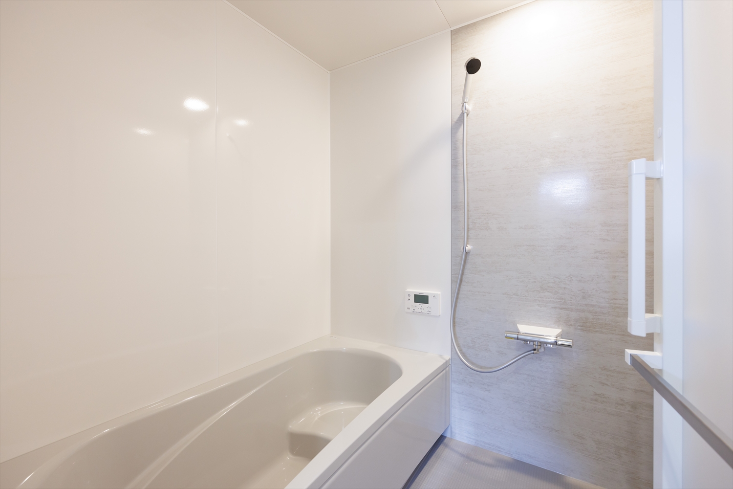 コンパクトでも、伸びやか。光と余白のジャパンディハウス。｜福井県越前市注文住宅