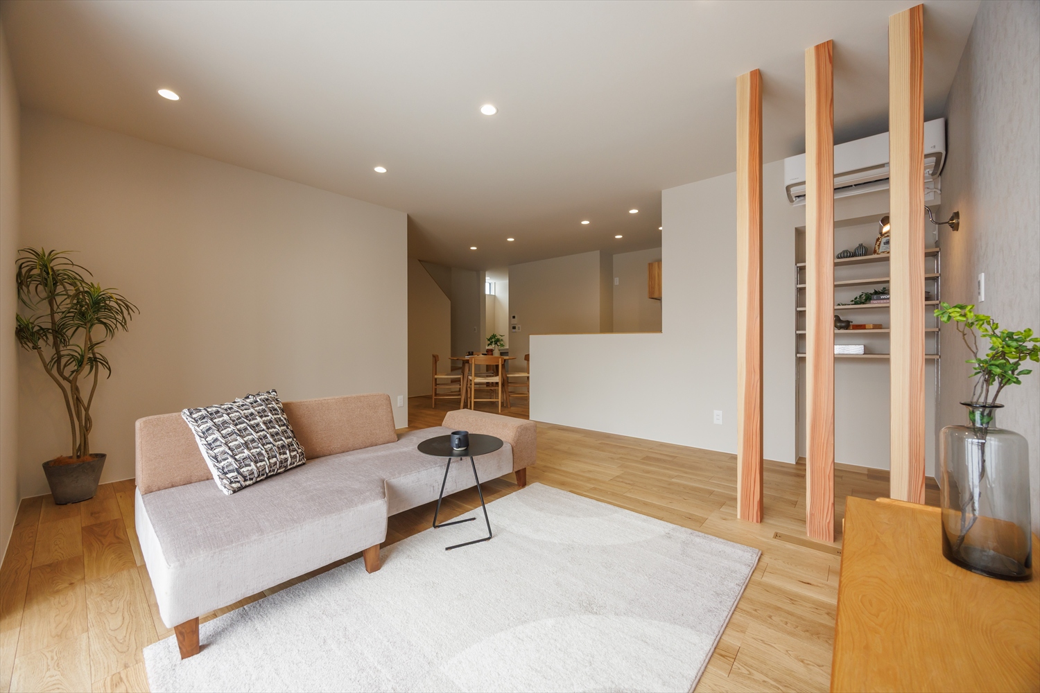 コンパクトでも、伸びやか。光と余白のジャパンディハウス。｜福井県越前市注文住宅