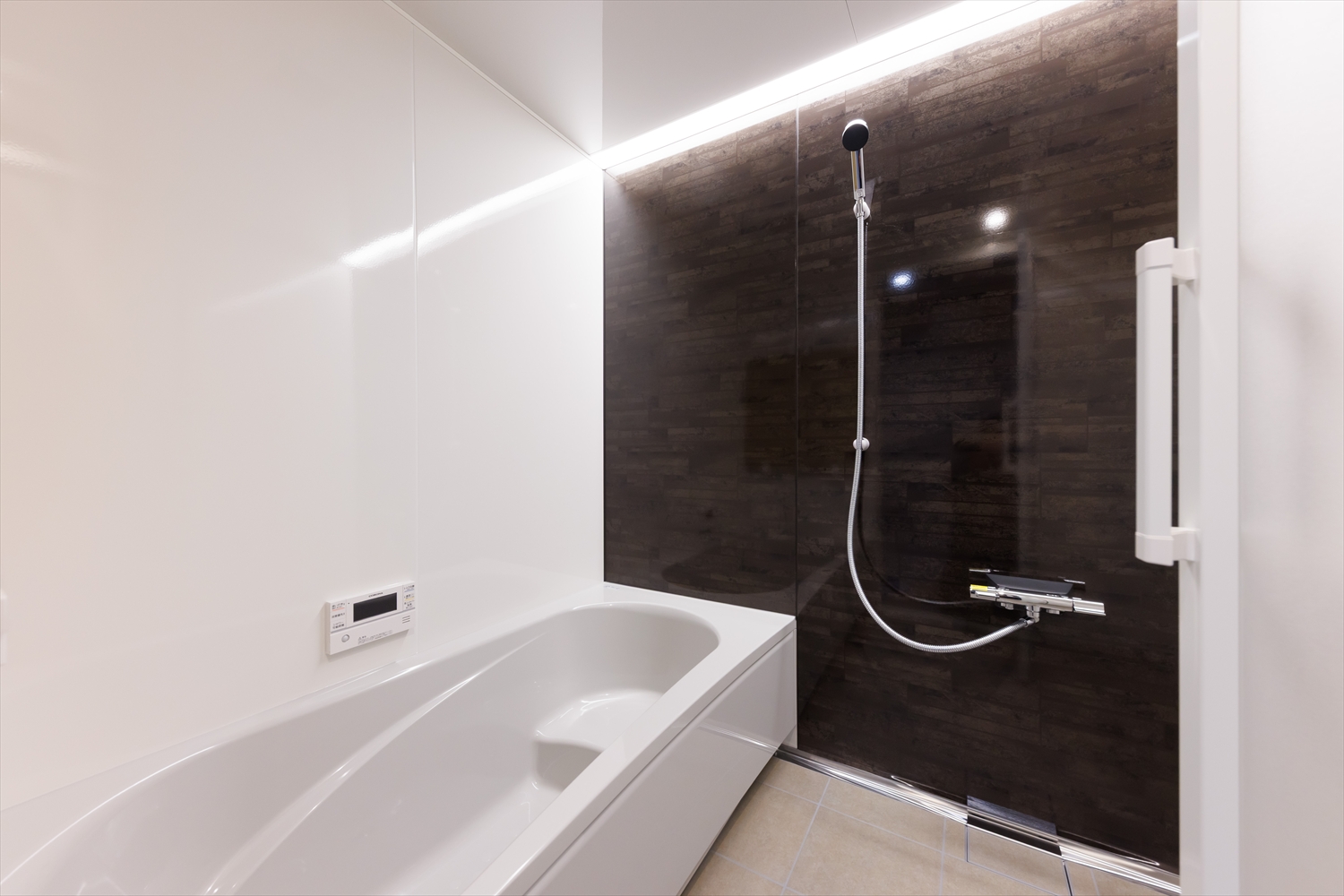 凛と、美しく。ホテルライクな平屋｜福井県福井市注文住宅