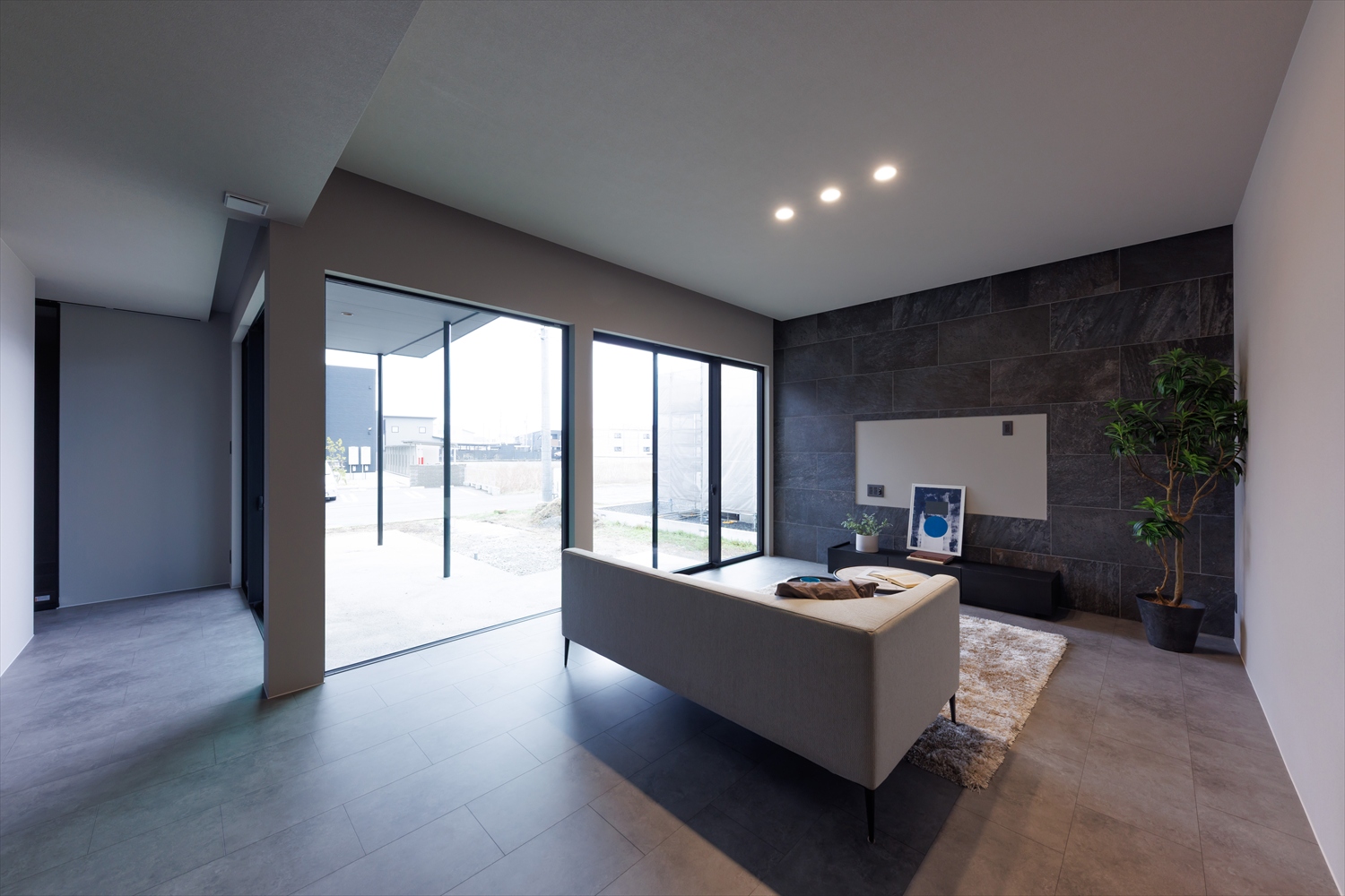 凛と、美しく。ホテルライクな平屋｜福井県福井市注文住宅