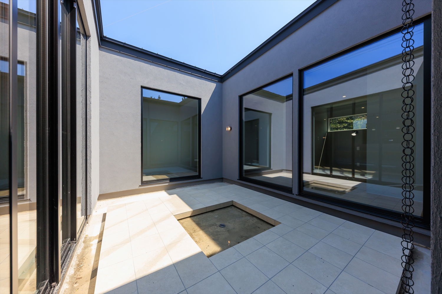 猫と亀と静かに暮らす、中庭のある平屋。｜福井県坂井市注文住宅