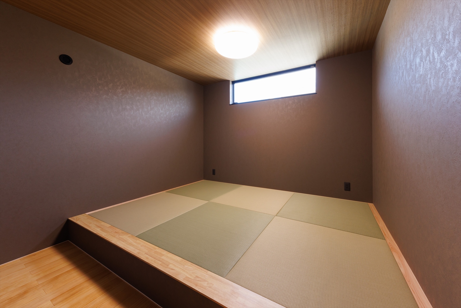 中庭が家族をつなぐ、和モダンの平屋｜福井県あわら市注文住宅